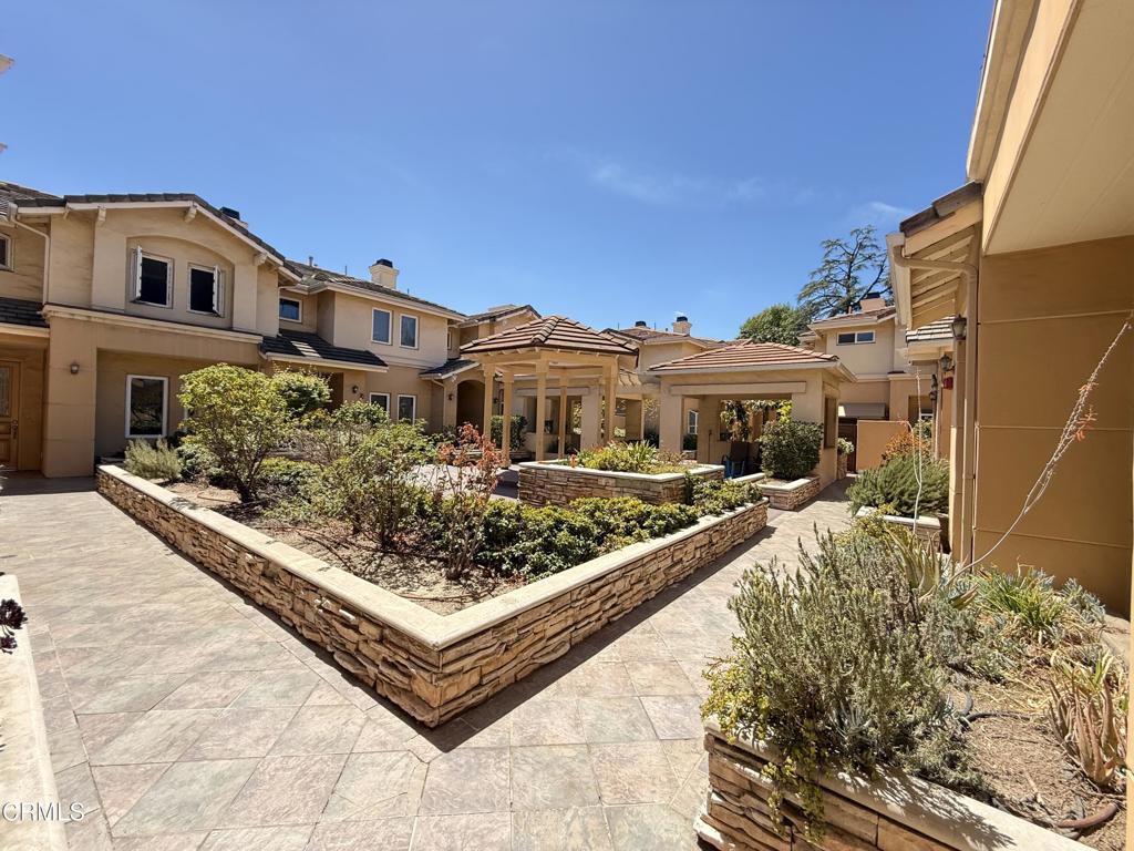 96 N Craig Avenue 13