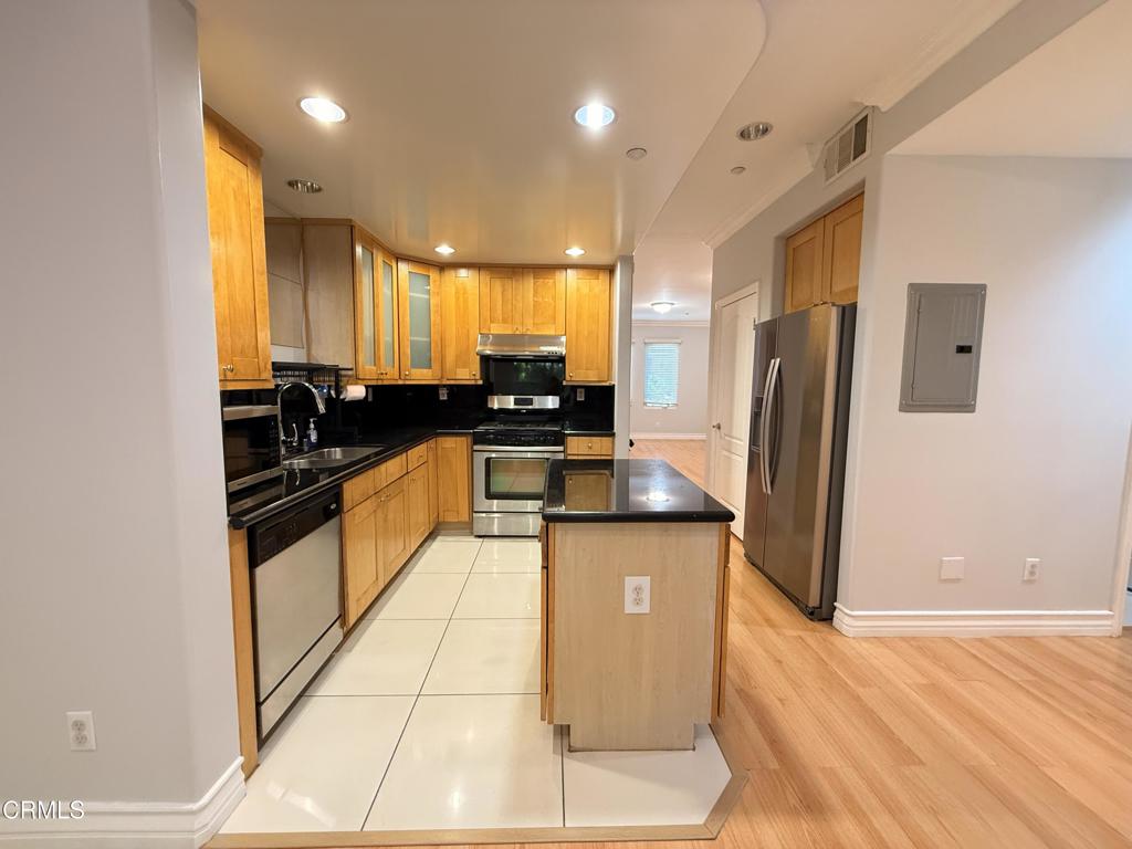 96 N Craig Avenue 13