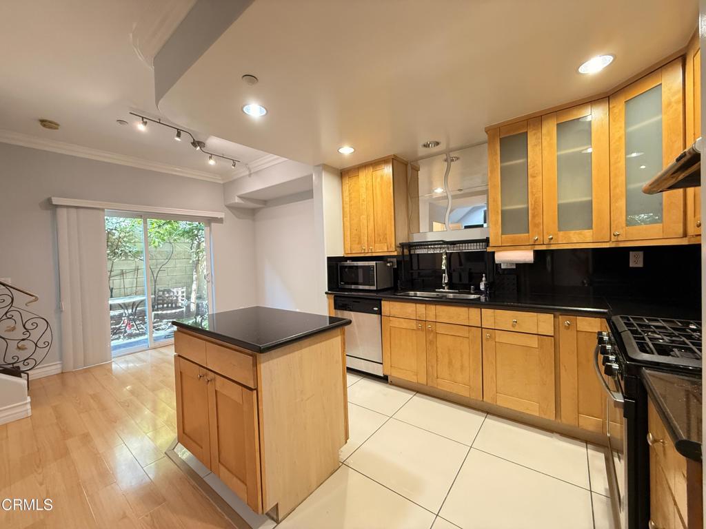 96 N Craig Avenue 13