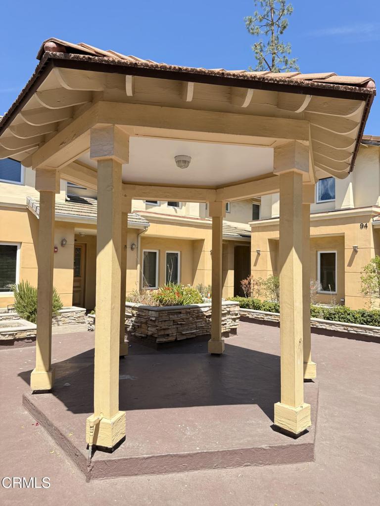 96 N Craig Avenue 13