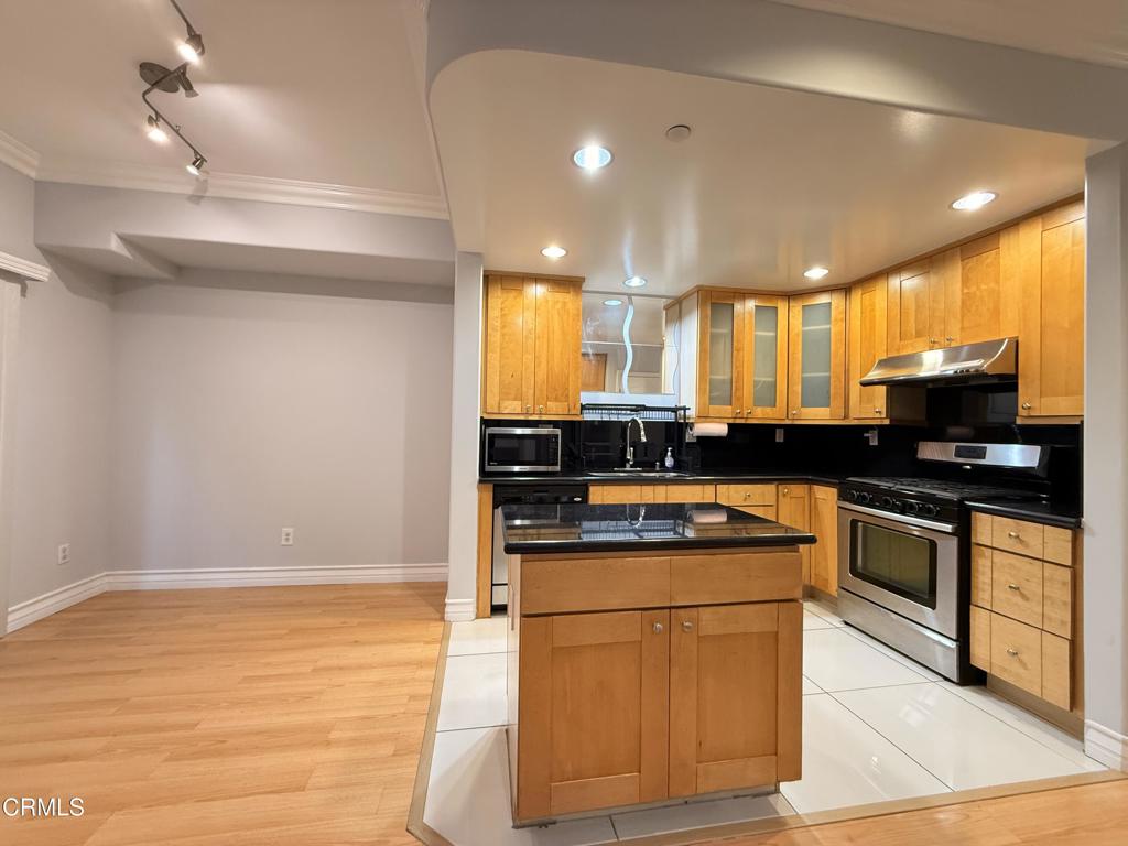 96 N Craig Avenue 13