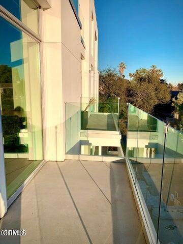 482 S Arroyo 410