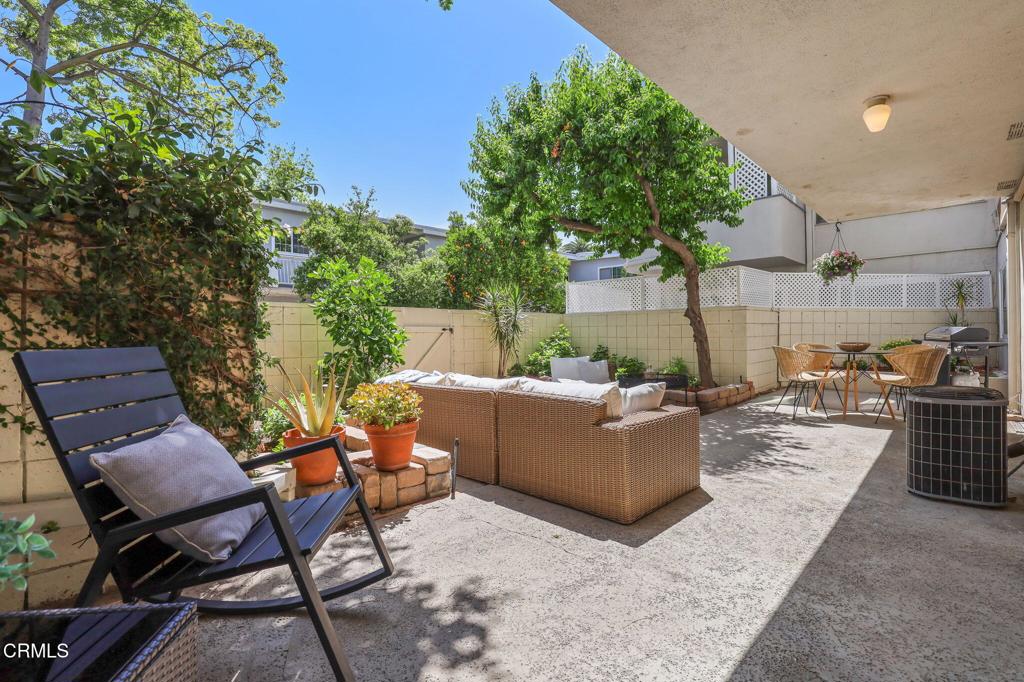 395 S Oakland Avenue 104
