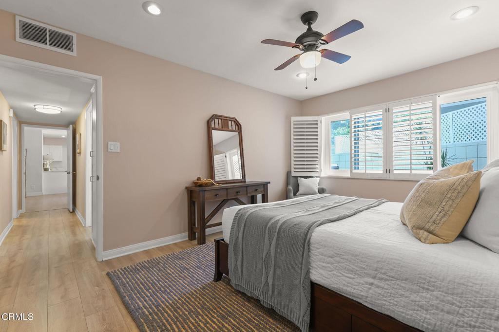 395 S Oakland Avenue 104