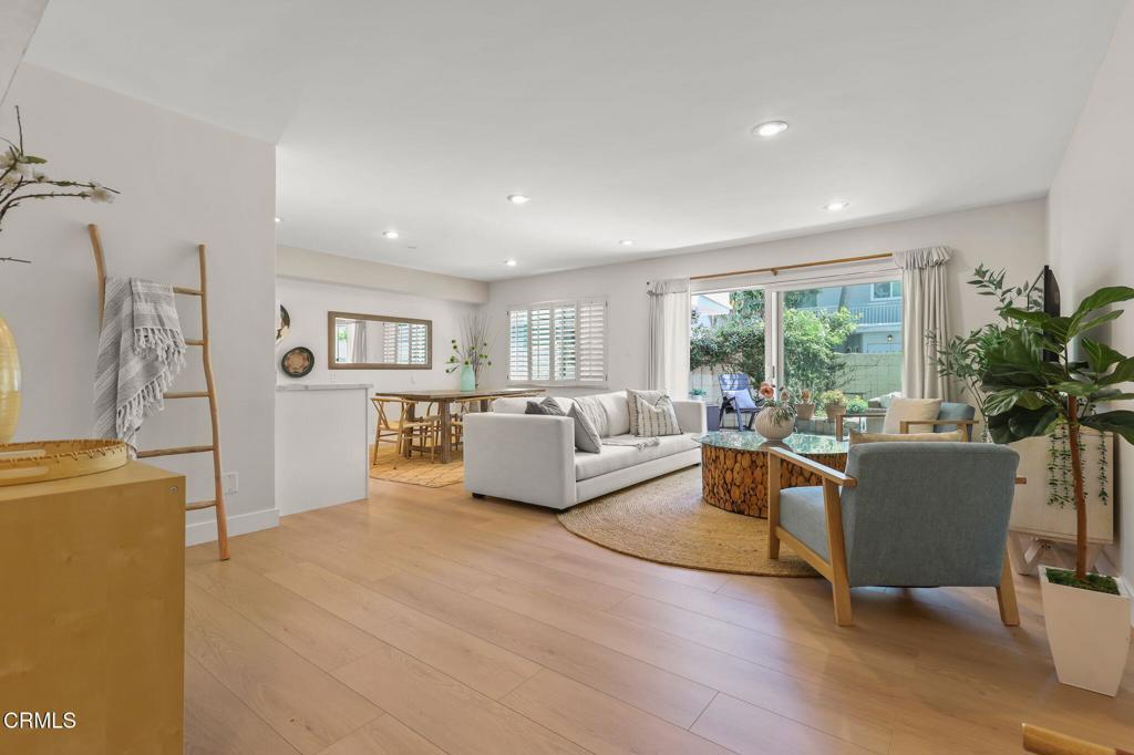 395 S Oakland Avenue 104