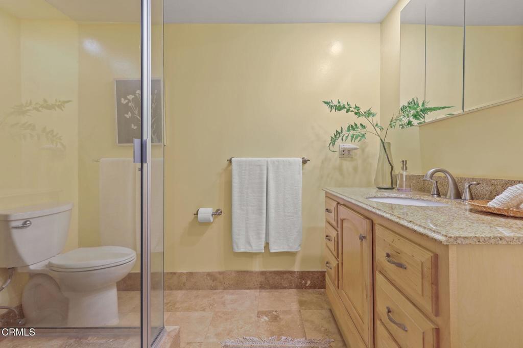 395 S Oakland Avenue 104