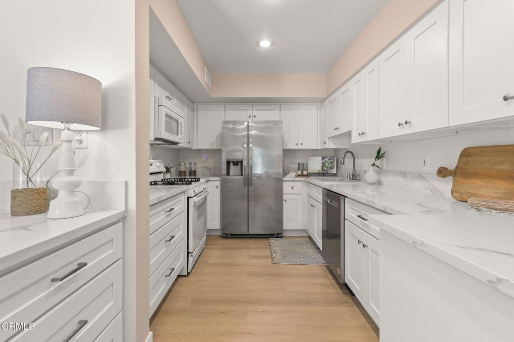 395 S Oakland Avenue 104