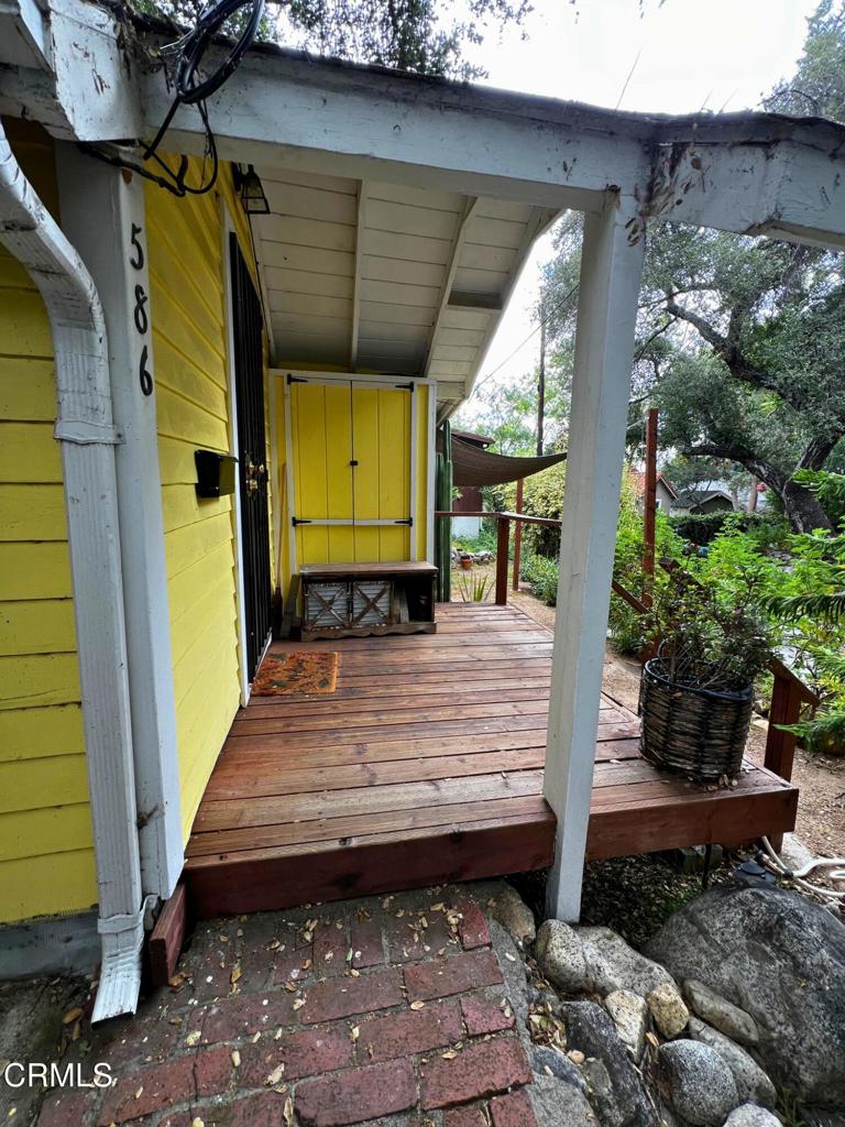 586 Los Rocas Drive