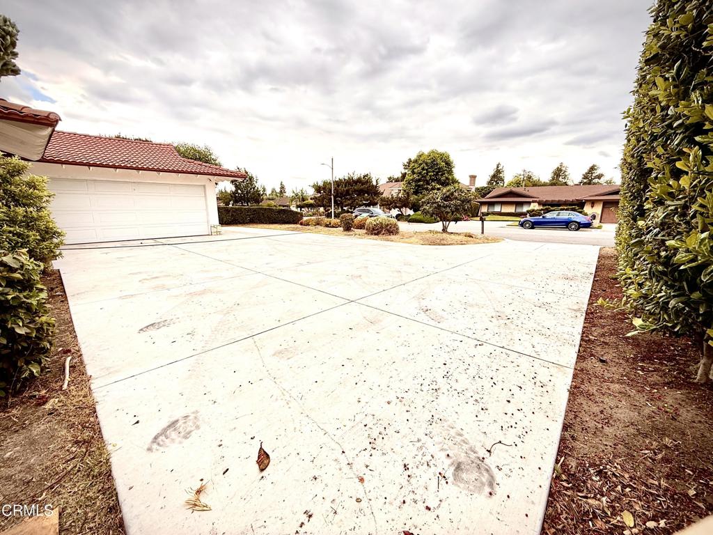 1126 Louise Avenue