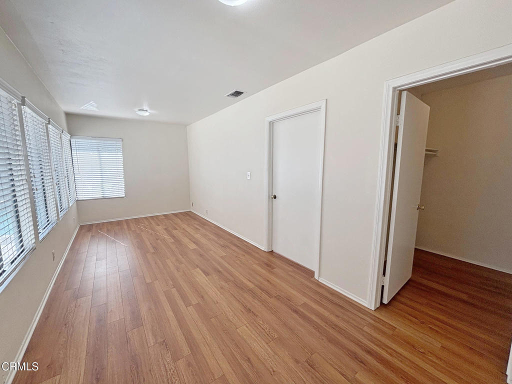 210 W Woodruff Avenue