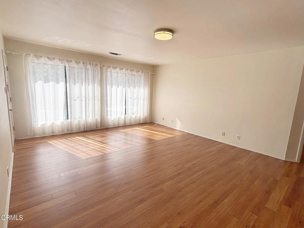 210 W Woodruff Avenue