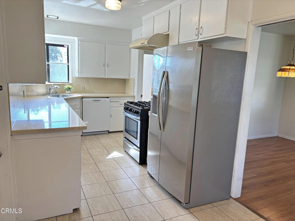 210 W Woodruff Avenue
