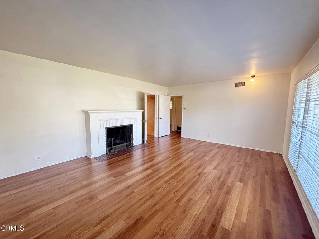 210 W Woodruff Avenue