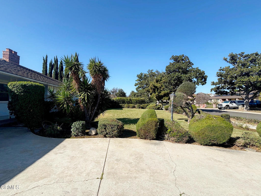 210 W Woodruff Avenue