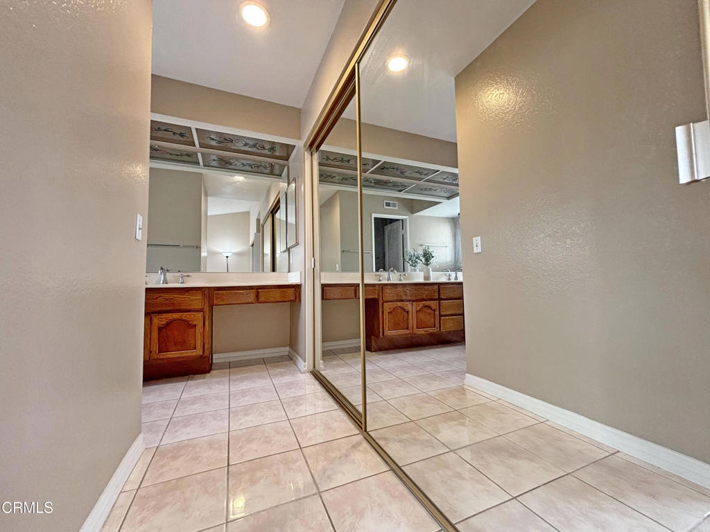 1223 Porto Grande Drive 4