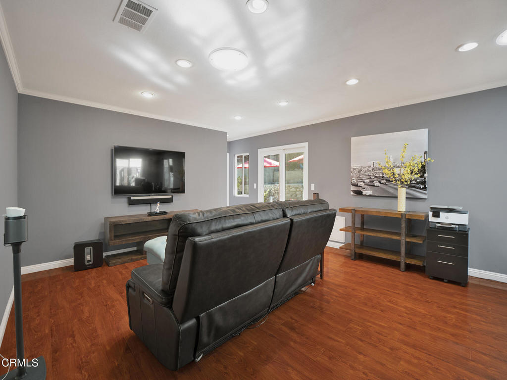 5183 Maison Avenue