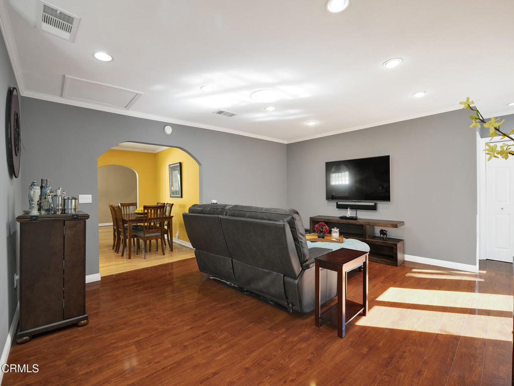5183 Maison Avenue