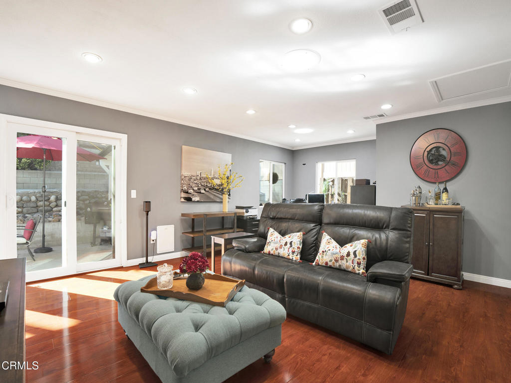 5183 Maison Avenue