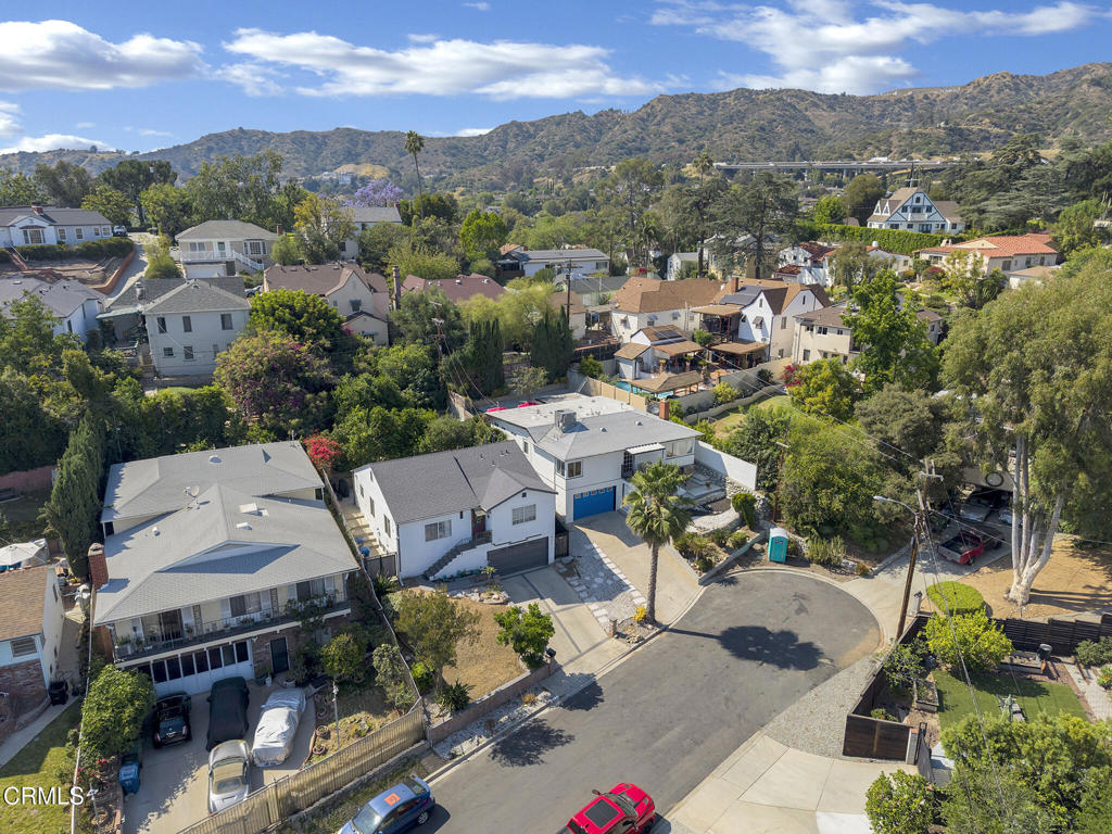5183 Maison Avenue
