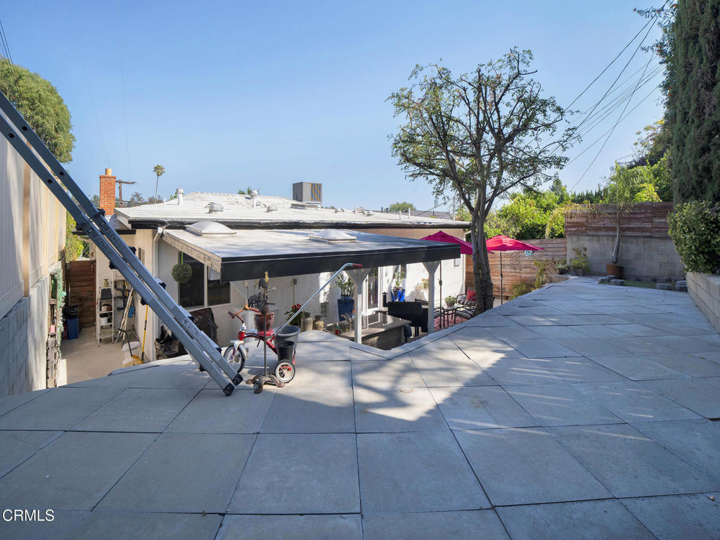 5183 Maison Avenue