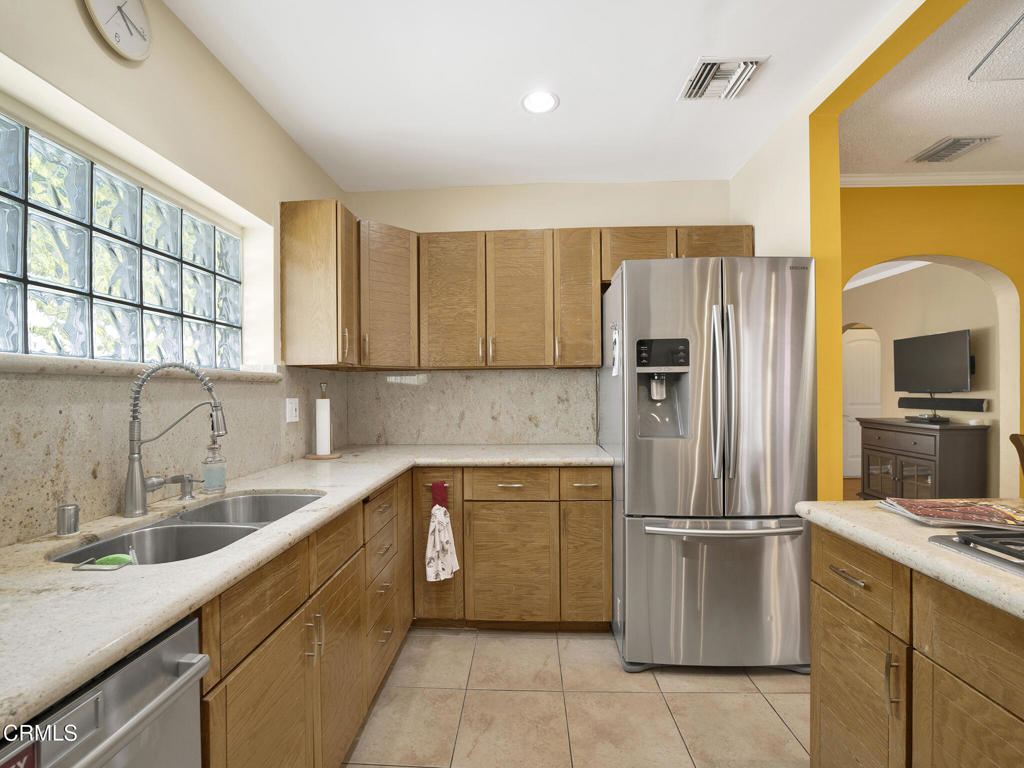 5183 Maison Avenue