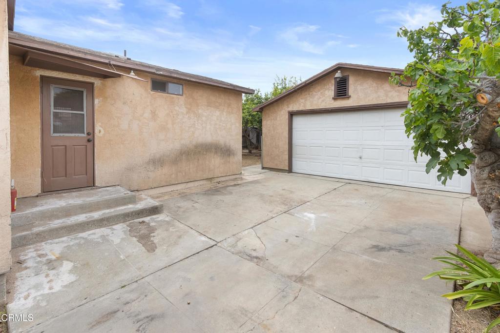 2715 Falling Leaf Avenue