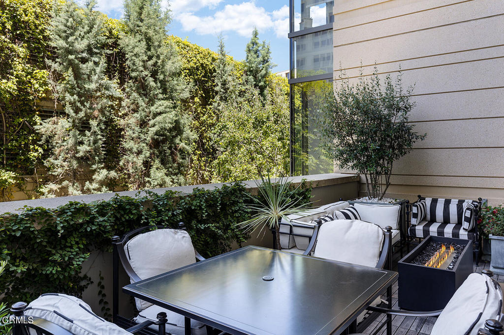 345 E Colorado Boulevard 203