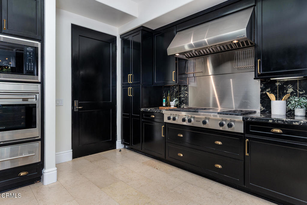 345 E Colorado Boulevard 203