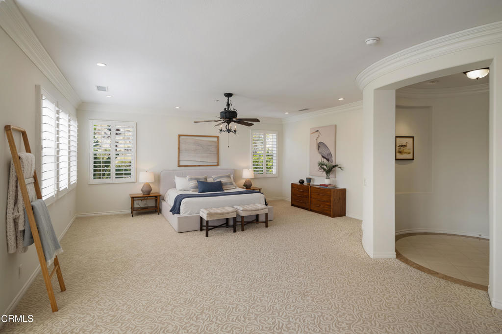2741 Sleepy Hollow Place