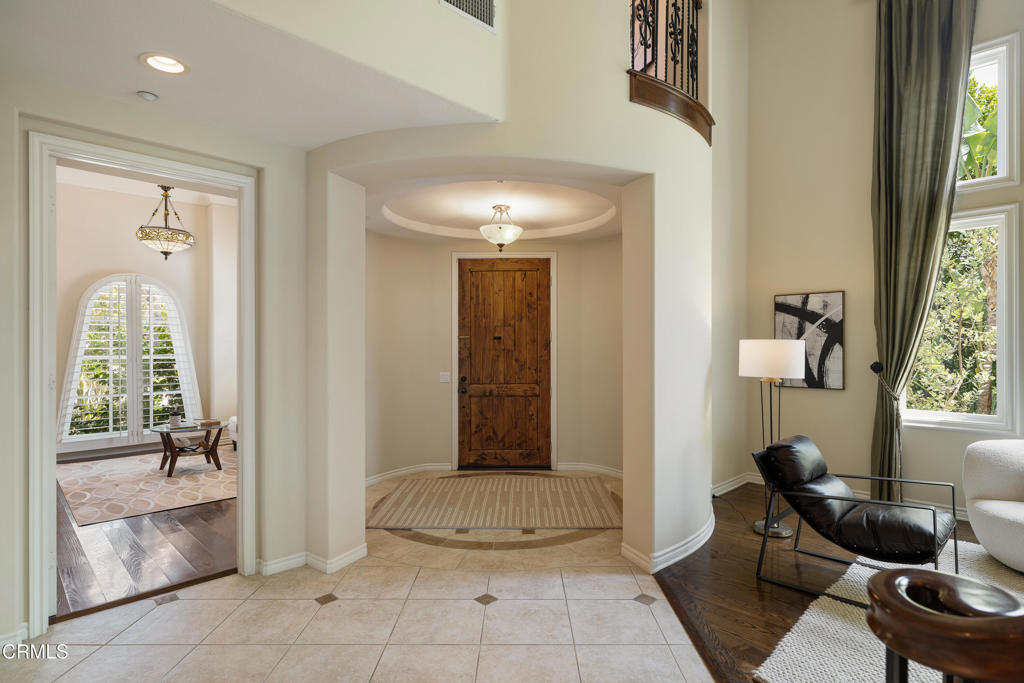 2741 Sleepy Hollow Place