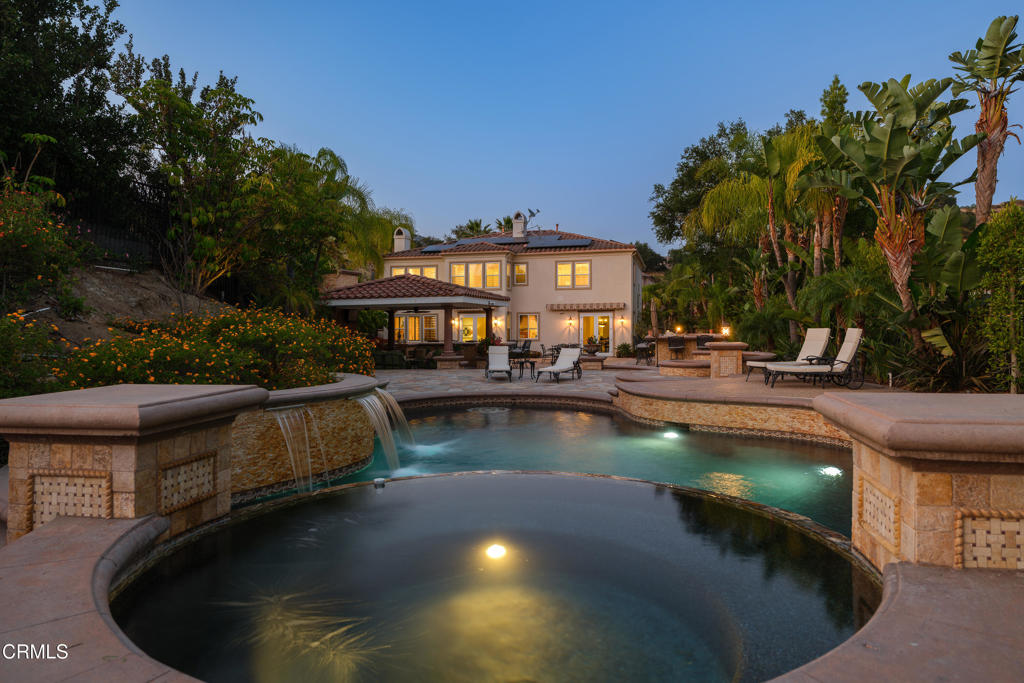2741 Sleepy Hollow Place