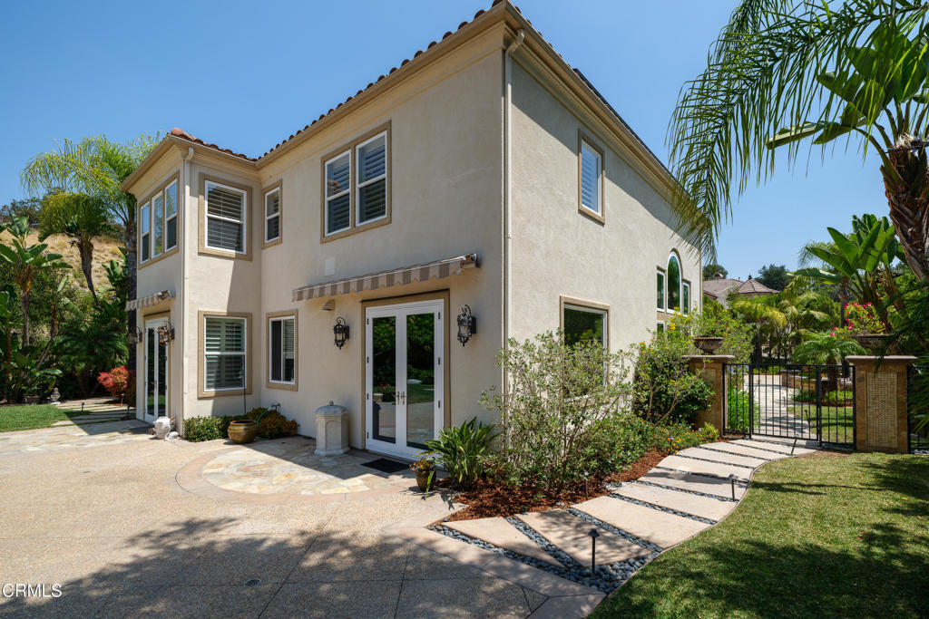 2741 Sleepy Hollow Place