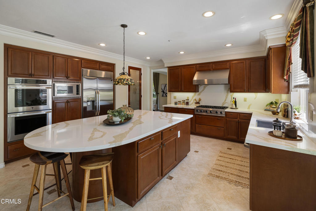 2741 Sleepy Hollow Place