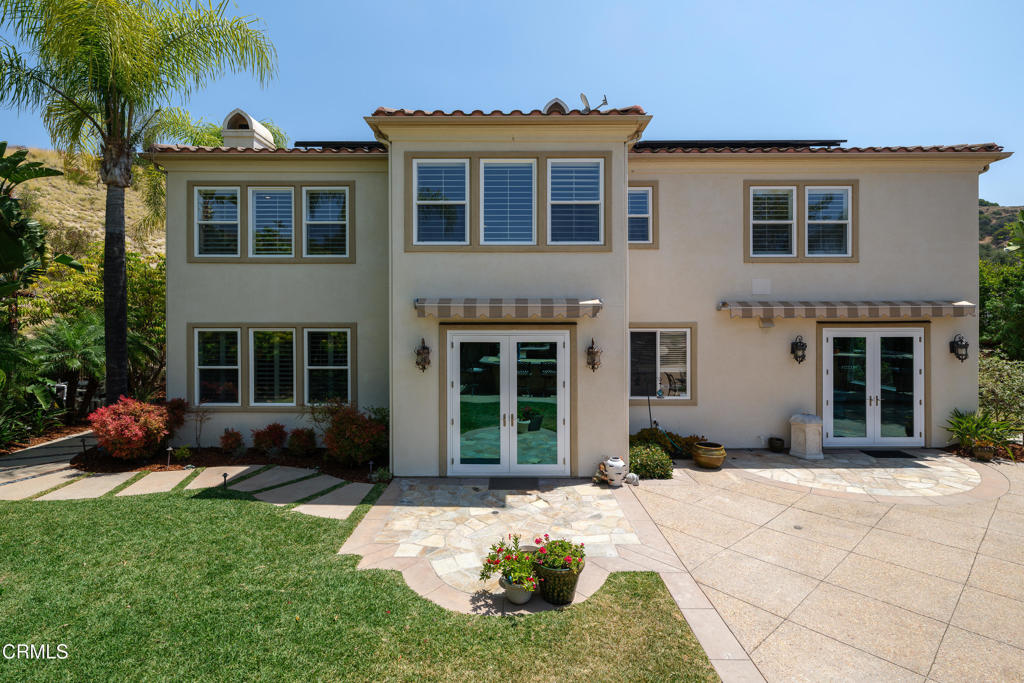 2741 Sleepy Hollow Place