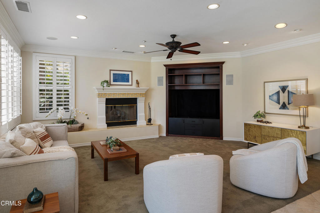 2741 Sleepy Hollow Place