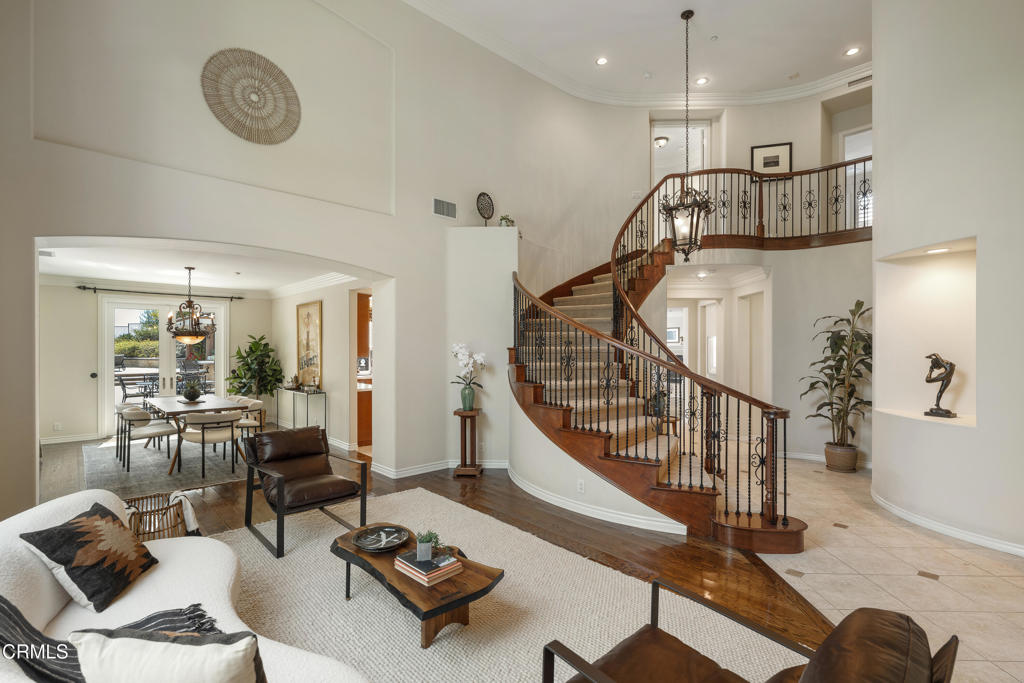 2741 Sleepy Hollow Place