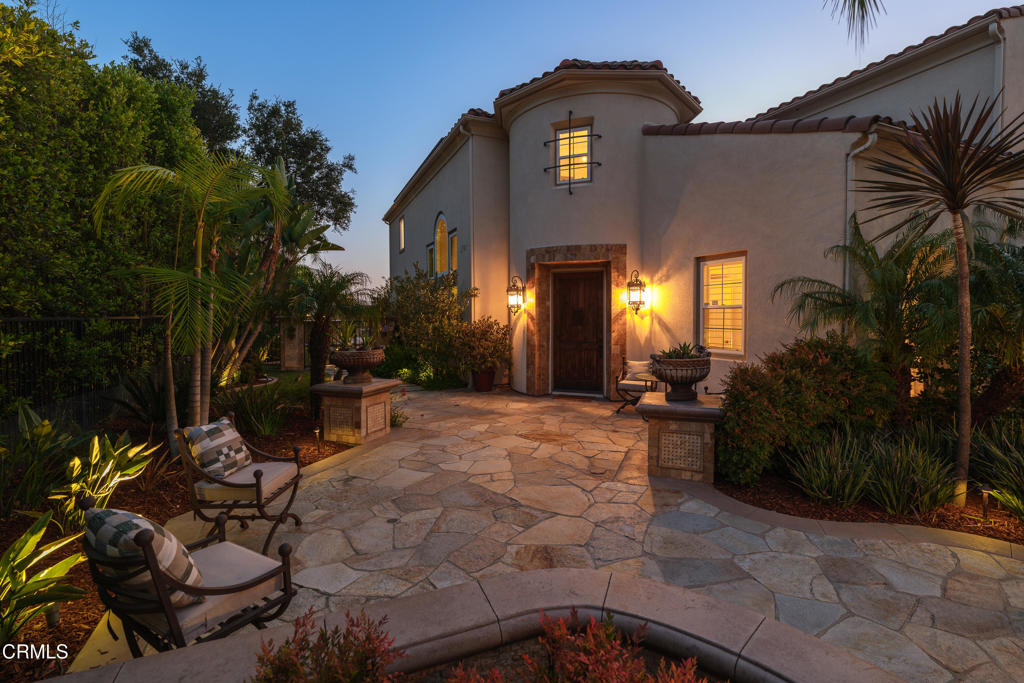 2741 Sleepy Hollow Place