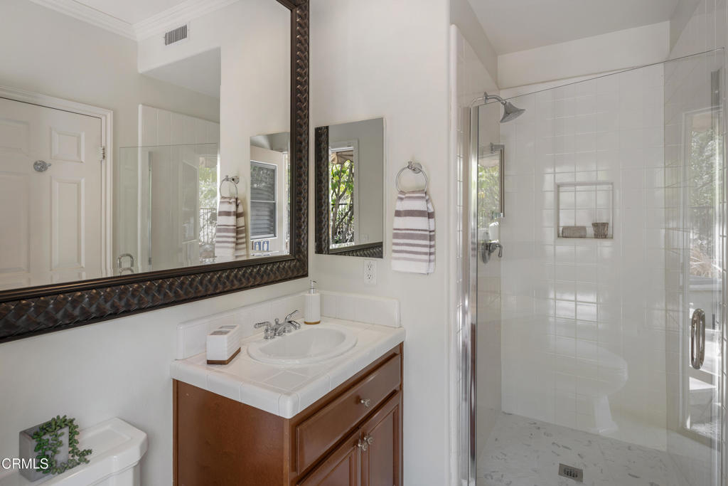 2741 Sleepy Hollow Place