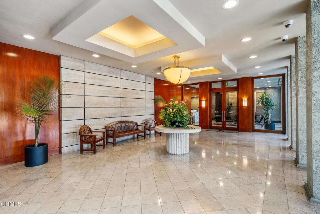 800 W 1st Street 2107