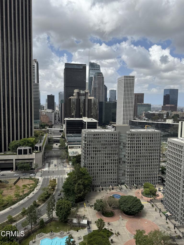 800 W 1st Street 2107