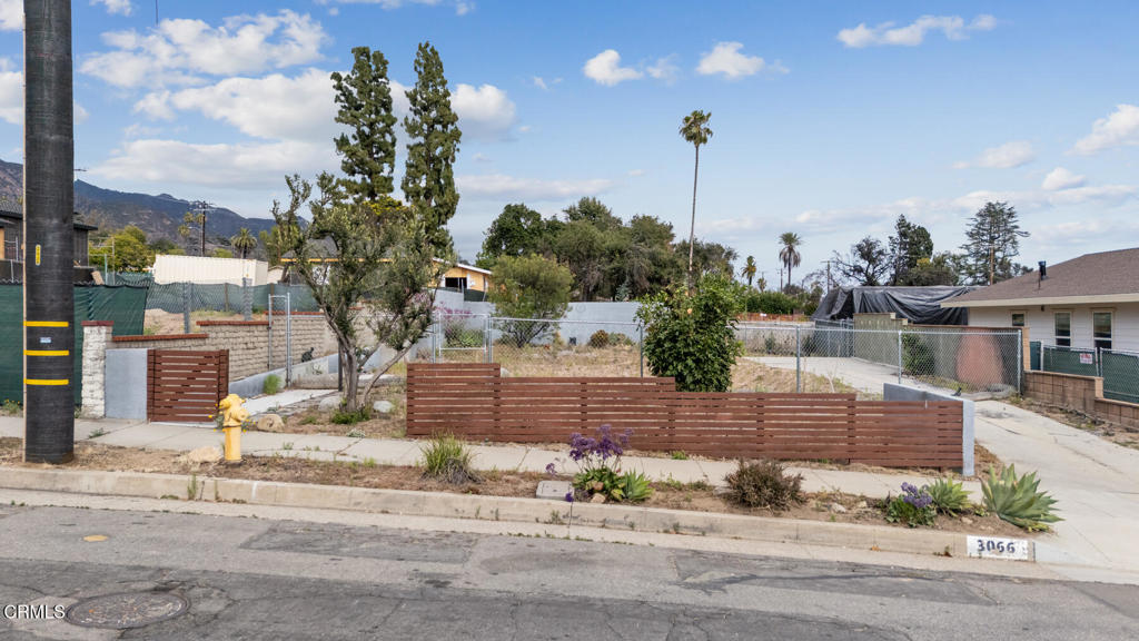 3066 Glenrose Avenue