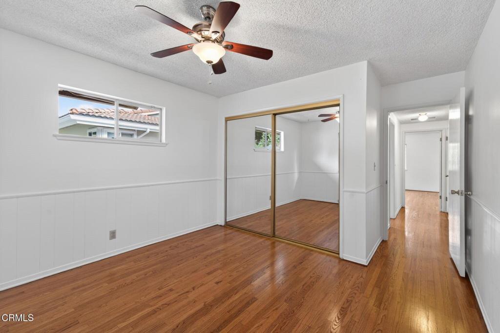156 W Arthur Avenue