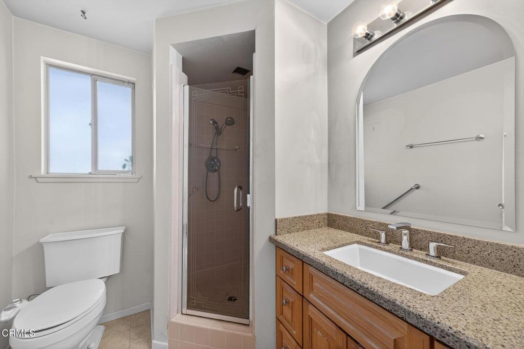 156 W Arthur Avenue