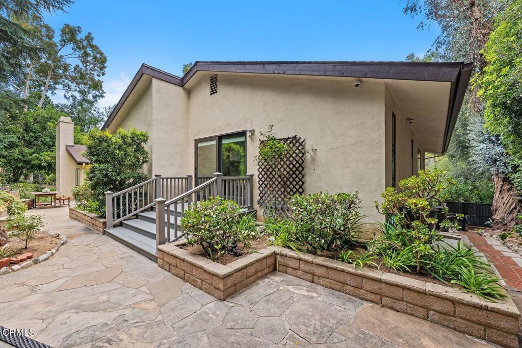 494 California Terrace