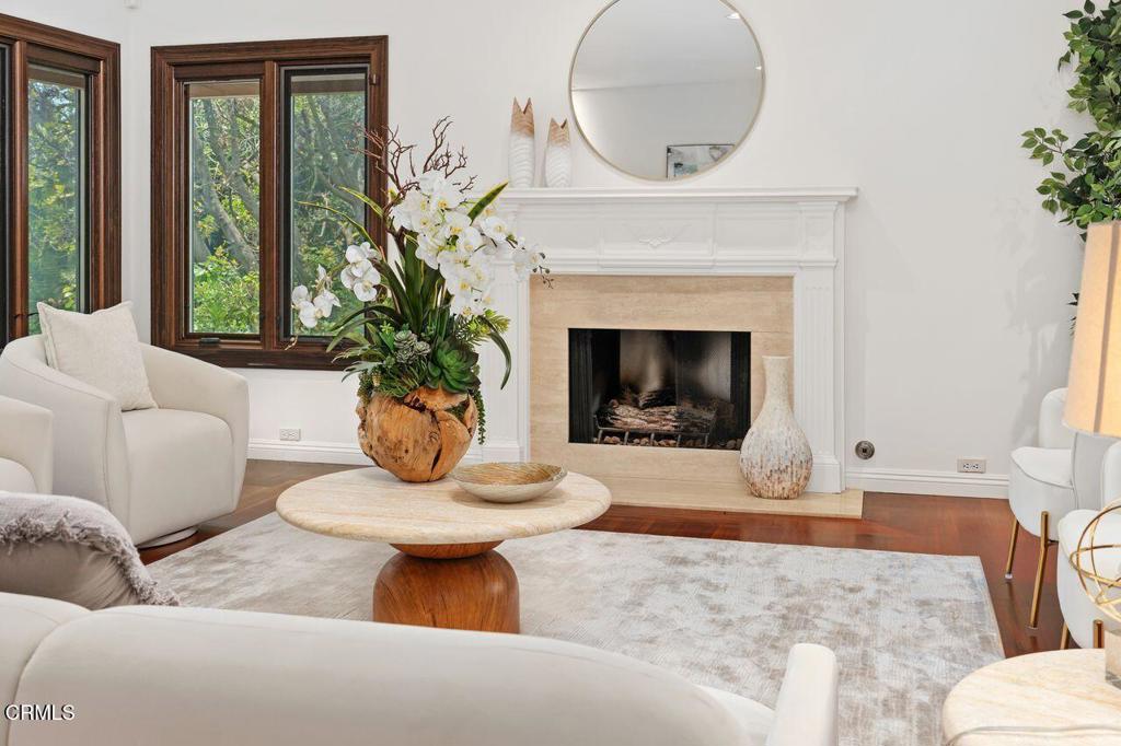 494 California Terrace
