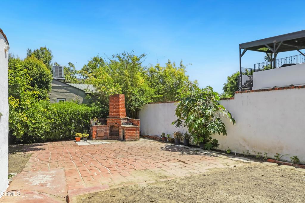 1544 Angelus Avenue