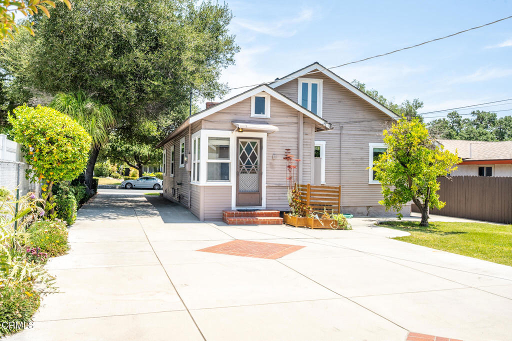 1151 Rose Avenue