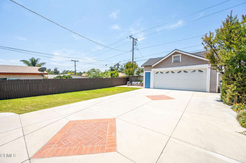 1151 Rose Avenue