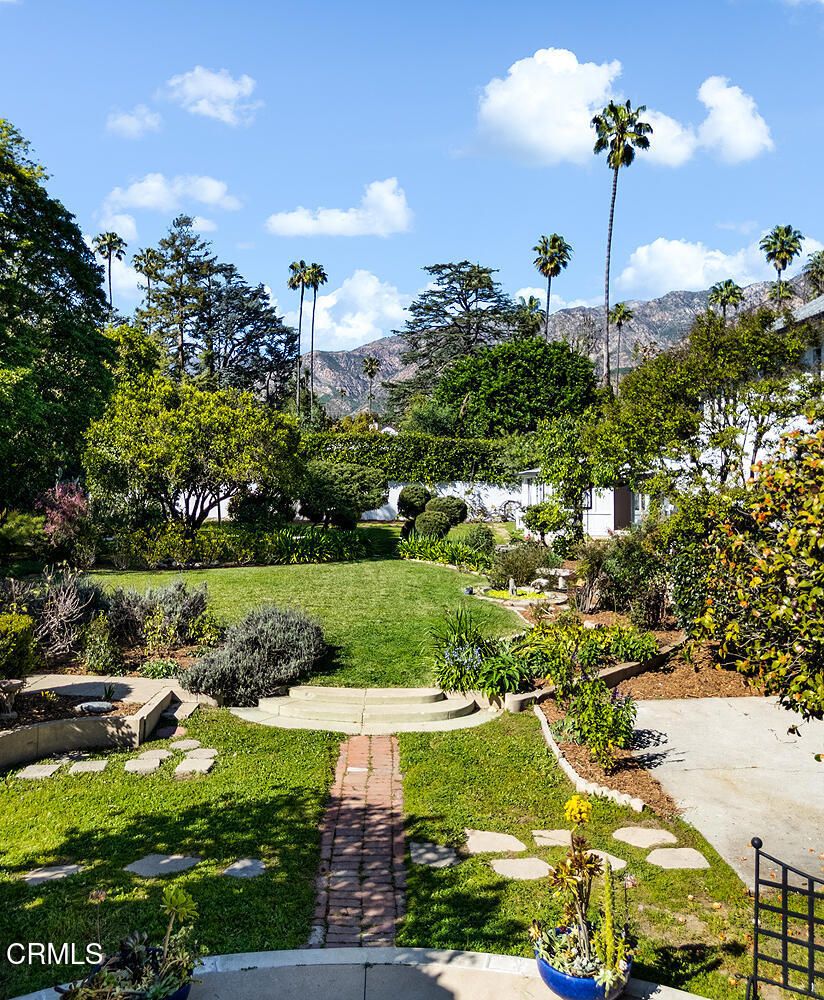1275 New York Drive