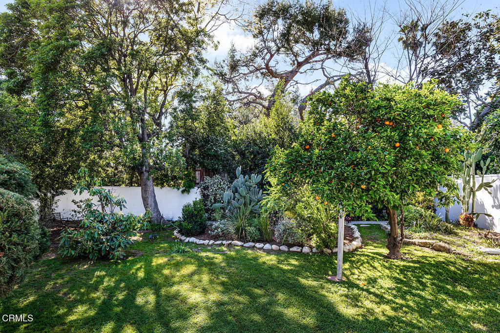 1275 New York Drive